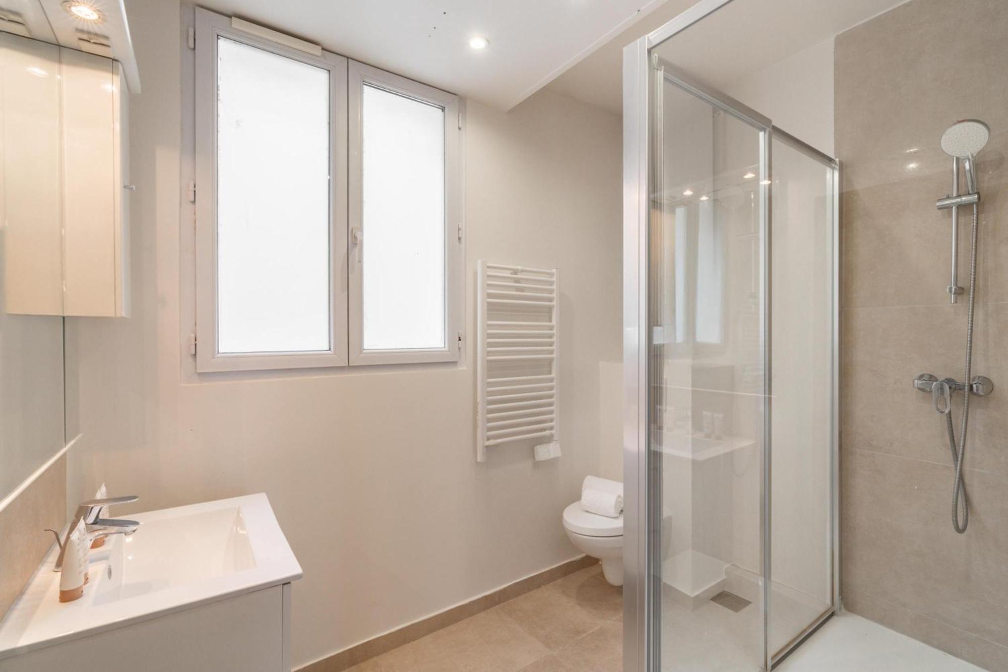Family Apartment In Párizs Kültér fotó